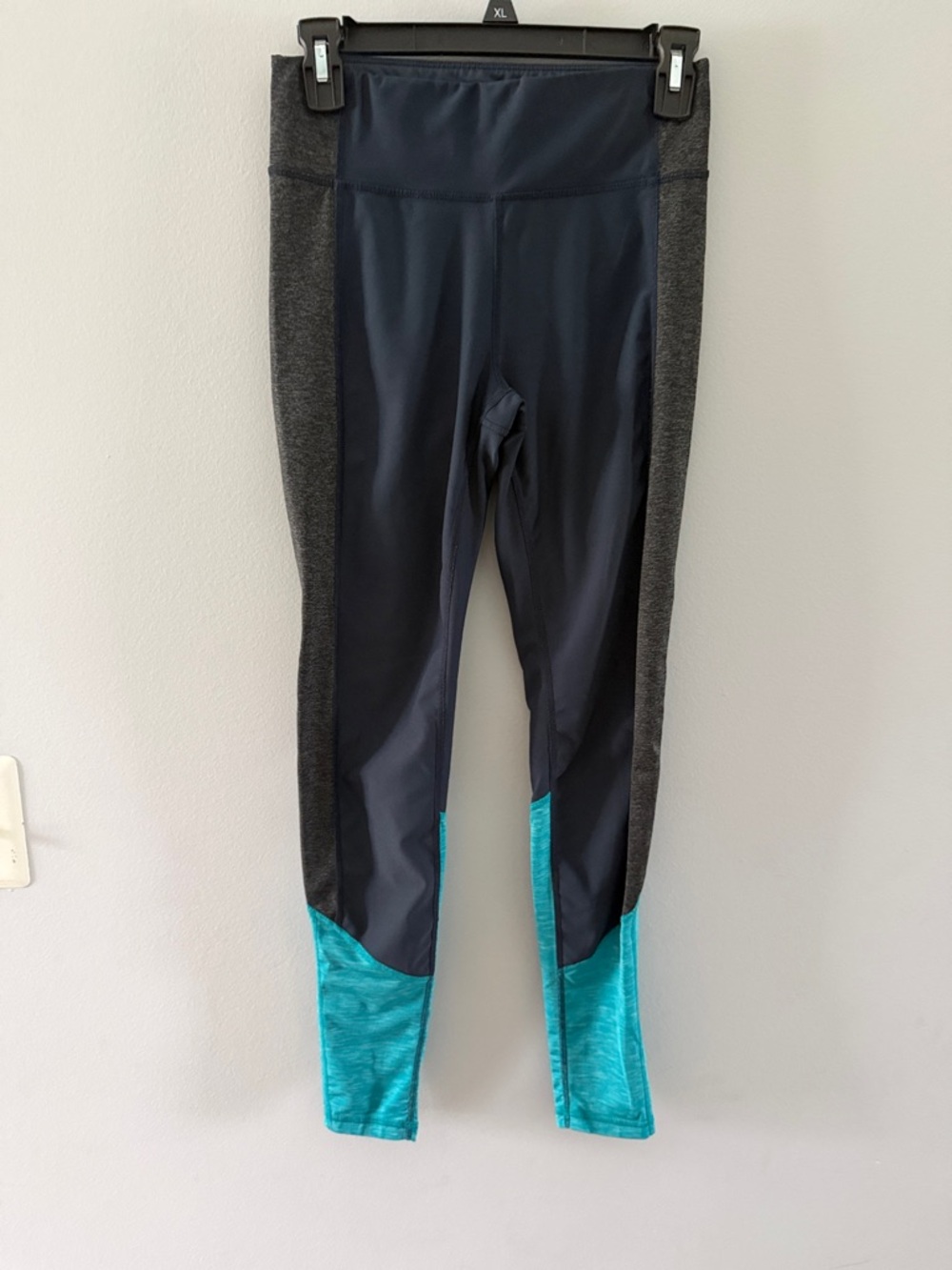 Xersion Navy and Teal Panel Performance Leggings
